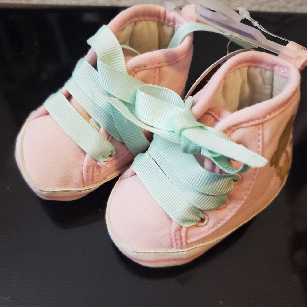 Newborn shoes
